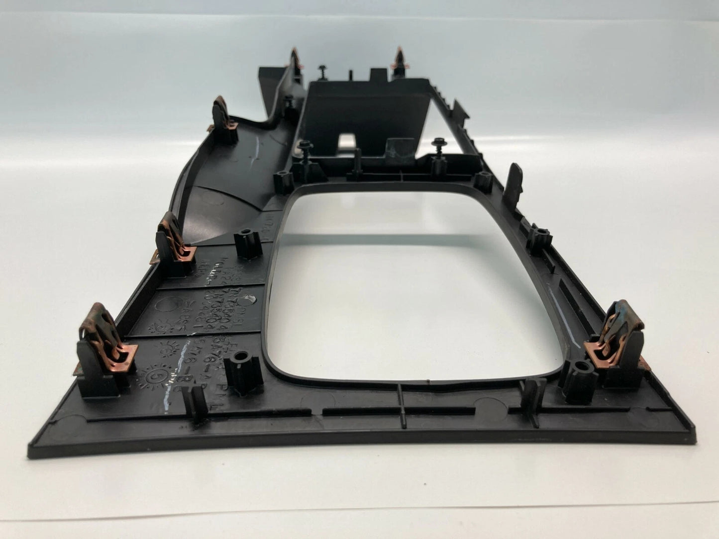 2006-2009 MERCURY MILAN FORD FUSION CENTER CONSOLE SHIFTER BEZEL SURROUND TRIM