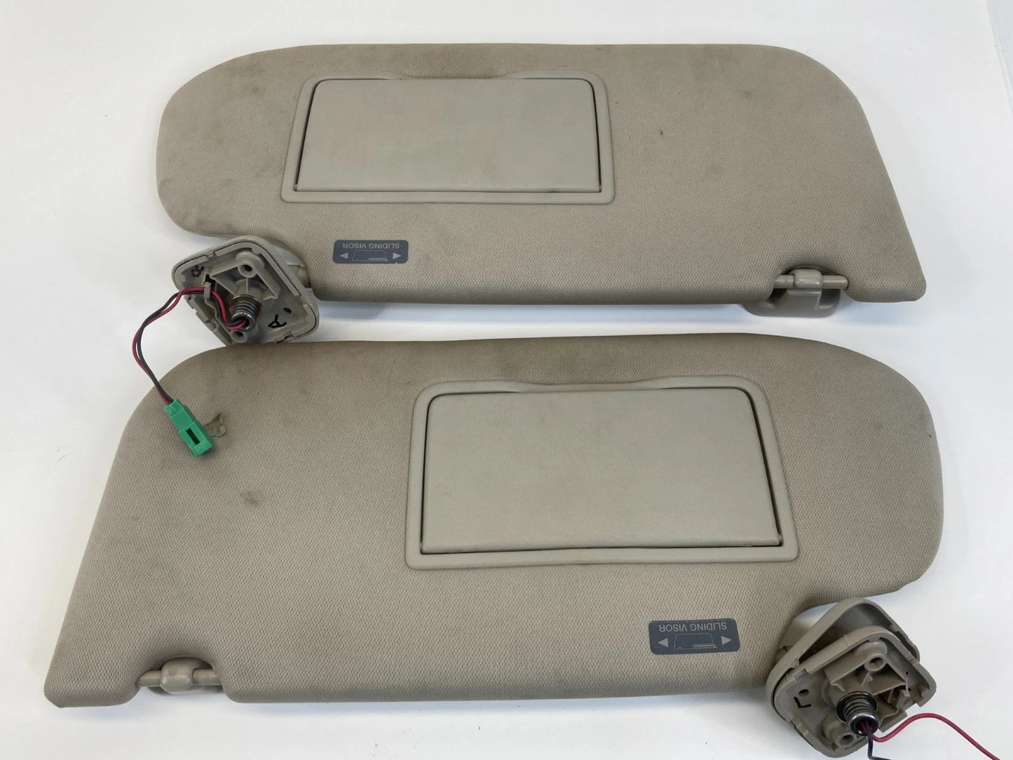 10 11 12 LINCOLN MKT LEFT & RIGHT SIDE SUNVISOR VISOR ILLUMINATED W HOMELINK OEM