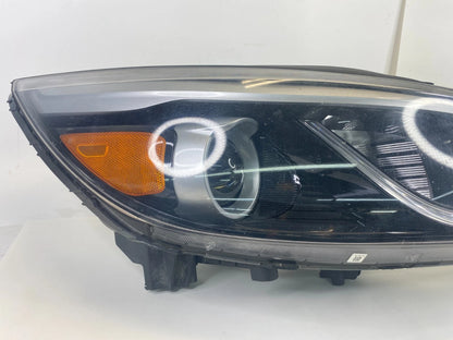 2015-2018 KIA SEDONA RIGHT PASSENGER SIDE HEADLIGHT HEADLAMP HALOGEN OEM