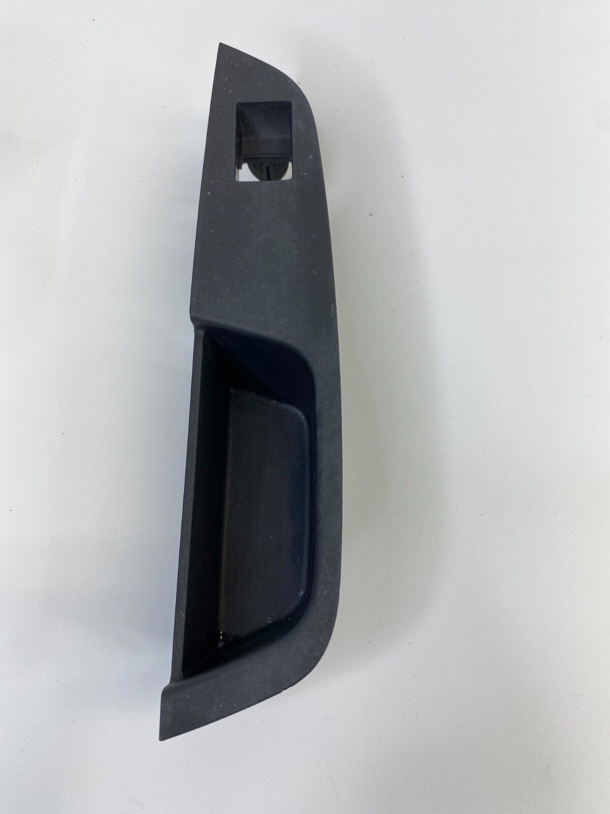 2010-2017 GMC Terrain Rear Left Side Door Window Switch Trim Bezel AKE21336