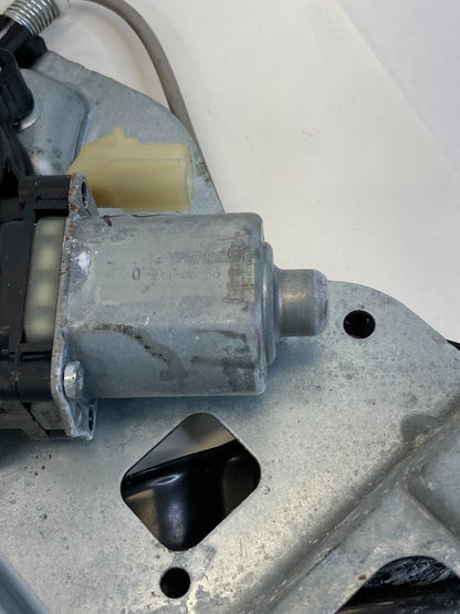 12-17 CHEVROLET EQUINOX FRONT LEFT DOOR WINDOW REGULATOR W/MOTOR 98820-J305 OEM