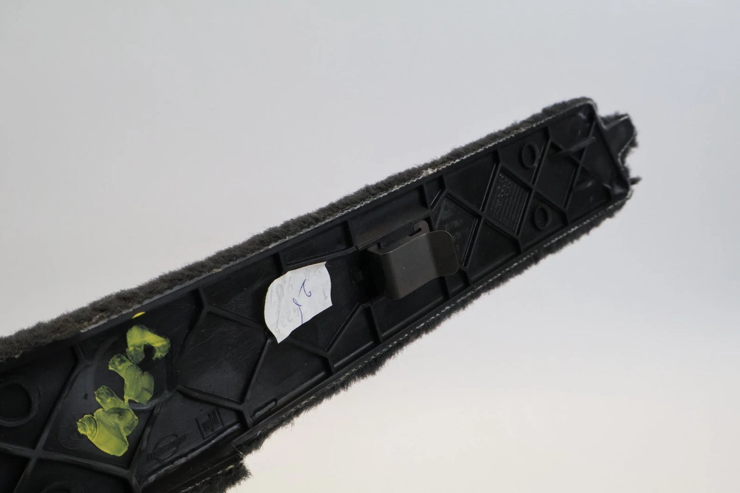 2008 BMW 535XI 08-10 BMW 535I RIGHT SIDE CENTER CONSOLE CARPET TRIM BEZEL COVER