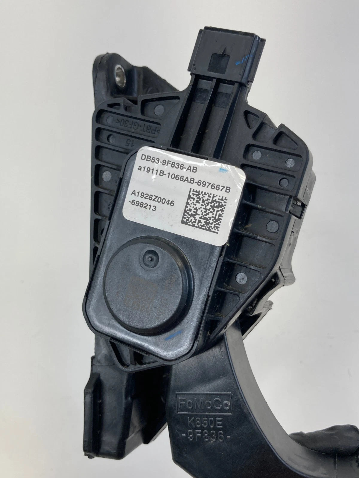 2013-2019 FORD INTERCEPTOR UTILITY 3.5L GAS ACCELERATOR PEDAL DB53-9F836-AB OEM