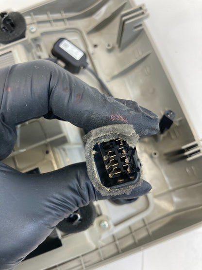 2014 2015 Chevrolet Captiva Sport Roof Overhead Console Dome Map Light Lamp OEM