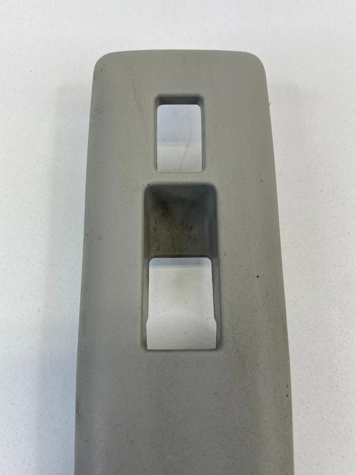 2008-2013 NISSAN ROGUE SUV 4-DR FRONT RIGHT DOOR WINDOW SWITCH BEZEL 80960-JM00A