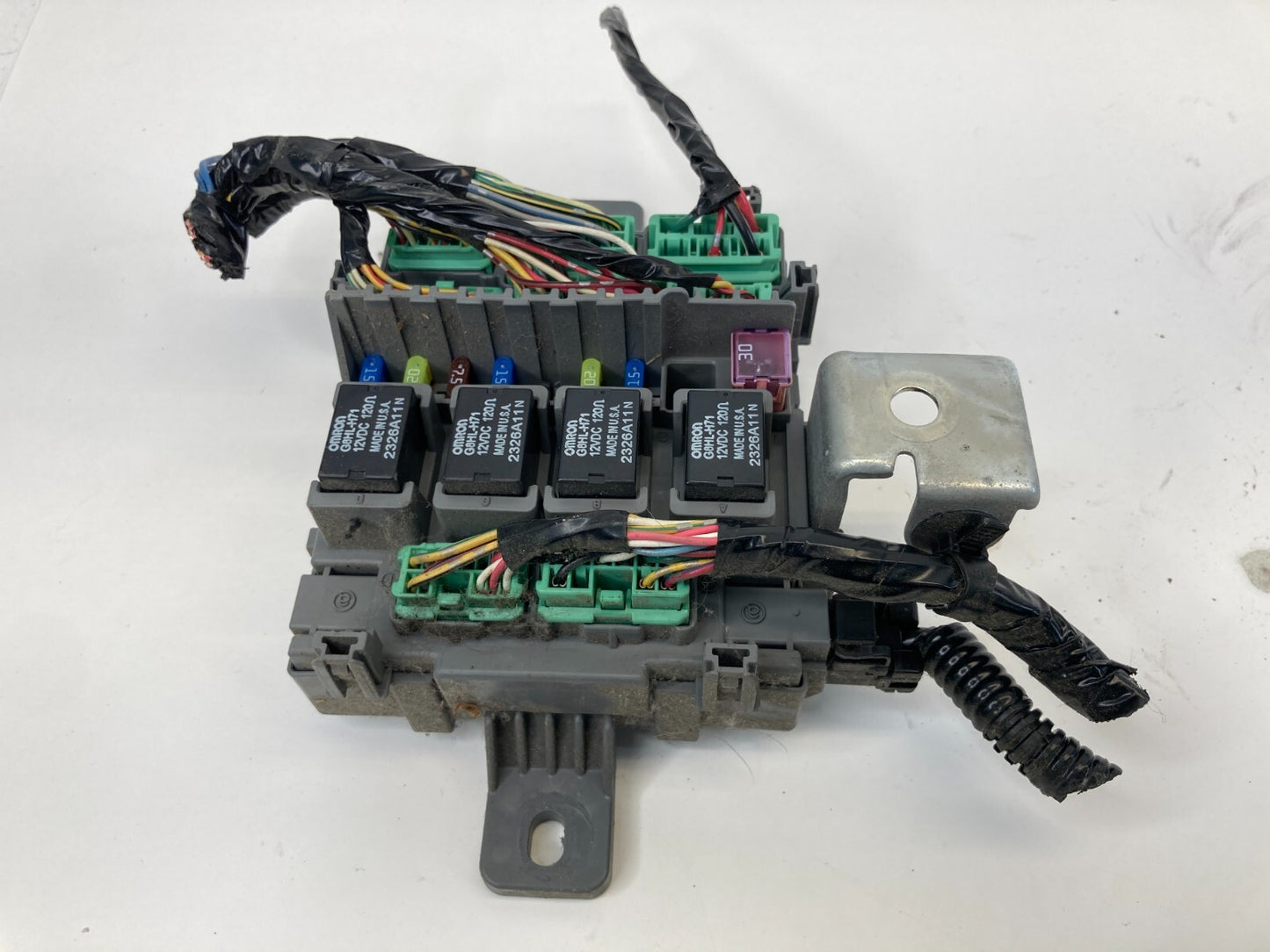 2005-2007 Honda Odyssey Interior Cabin Right Side Fuse Box Relay Junction Block