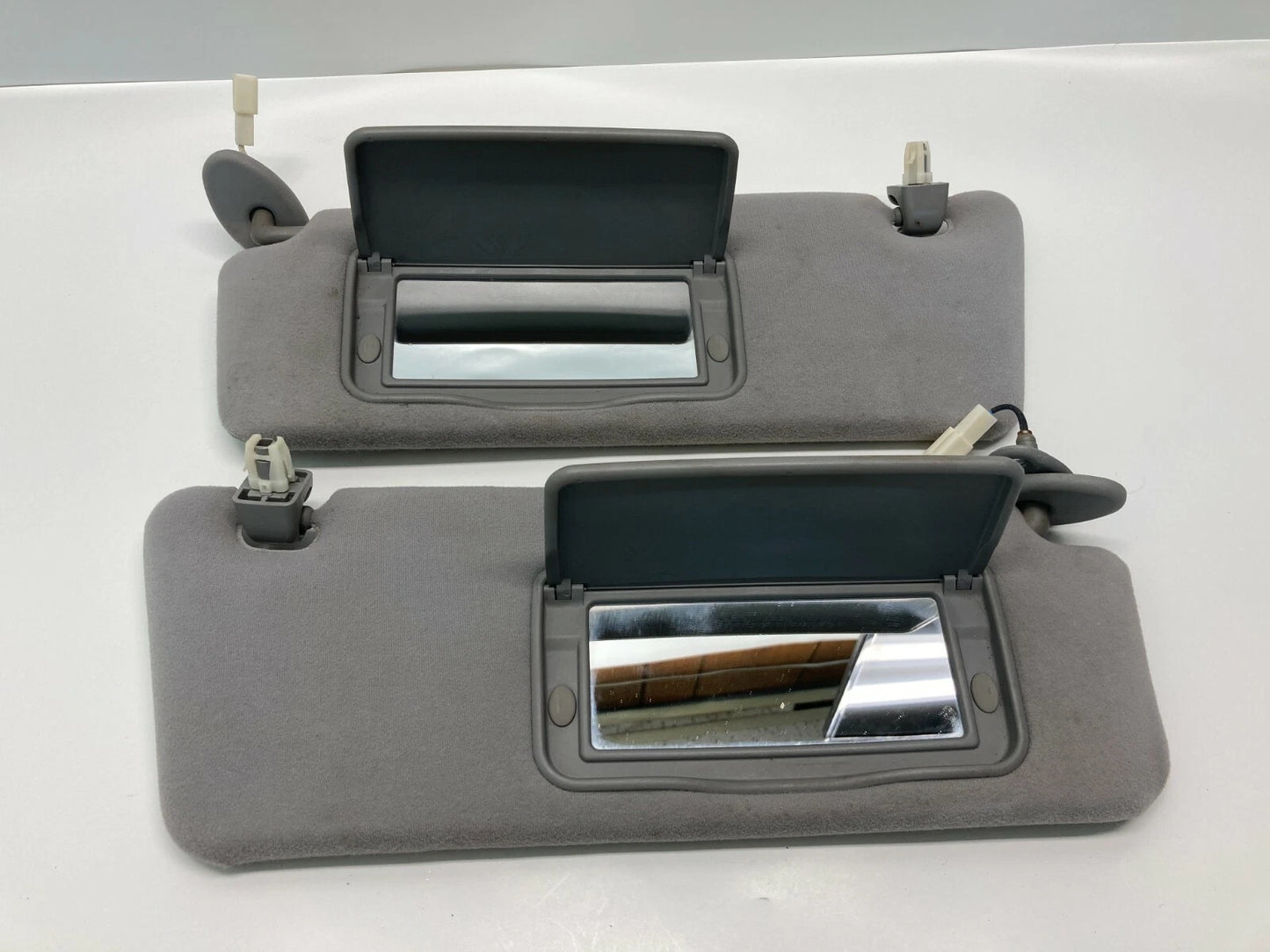 2005 2006 LEXUS ES330 ES 330 SUNVISOR SUN VISOR SHADE LEFT & RIGHT PAIR SET OEM