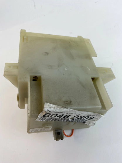 2002 SAAB 93 2.3L L4 TURBO AUTOMATIC INSTRUMENT LHD RELAY FUSE BOX 5353867 OEM