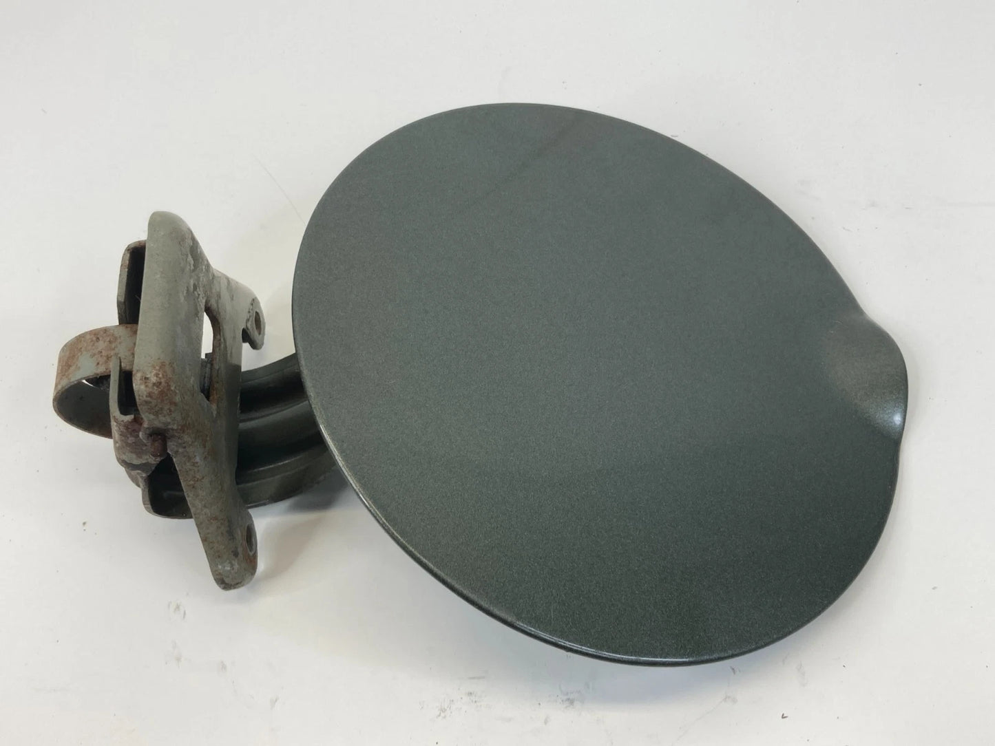 2001 2002 2003 2004 2005 FORD EXPLORER FUEL TANK LID GAS FILLER DOOR CAP OEM