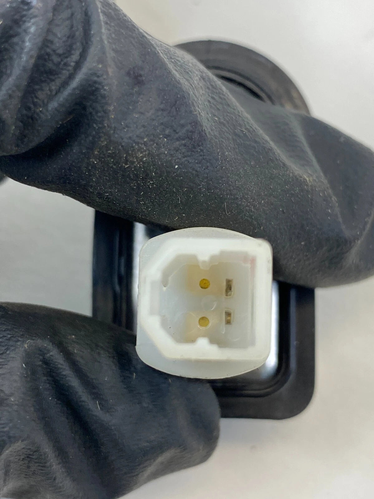2007-2015 HYUNDAI SONATA SEDAN REAR RIGHT SIDE DOOR LIGHT SWITCH JAMB SENSOR OEM