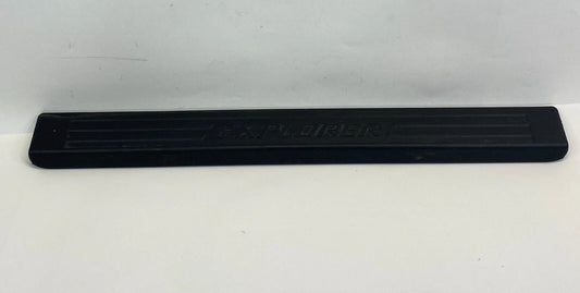 2001-2005 FORD EXPLORER SPORT TRAC FRONT LEFT DOOR SILL STEP SCUFF PLATE TRIM