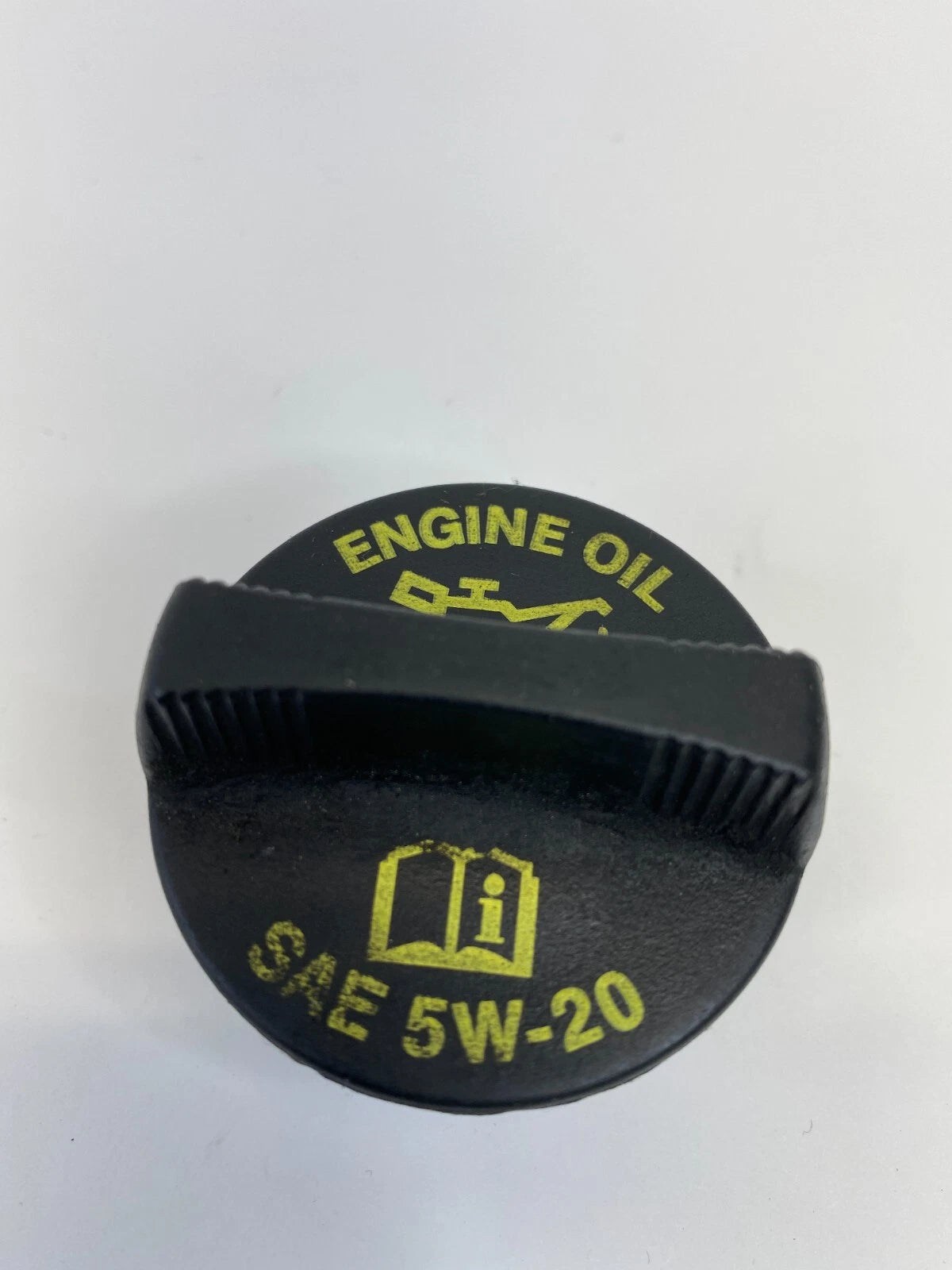 2006-2010 CHRYSLER TOWN & COUNTRY ENGINE OIL FILLER FLUID TANK CAP SAE 5W-20