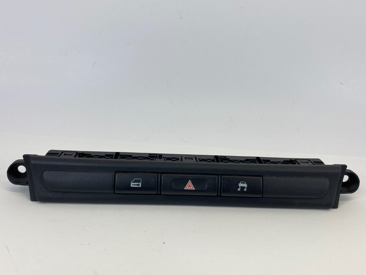 2002-2008 Jaguar S-type Emergency Hazard Light & Tration Control Switch Assy OEM