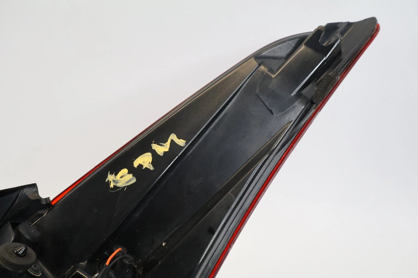 2014-2016 HYUNDAI ELANTRA LEFT DRIVER OUTER TAILLIGHT TAIL LIGHT LAMP 92401-3X2