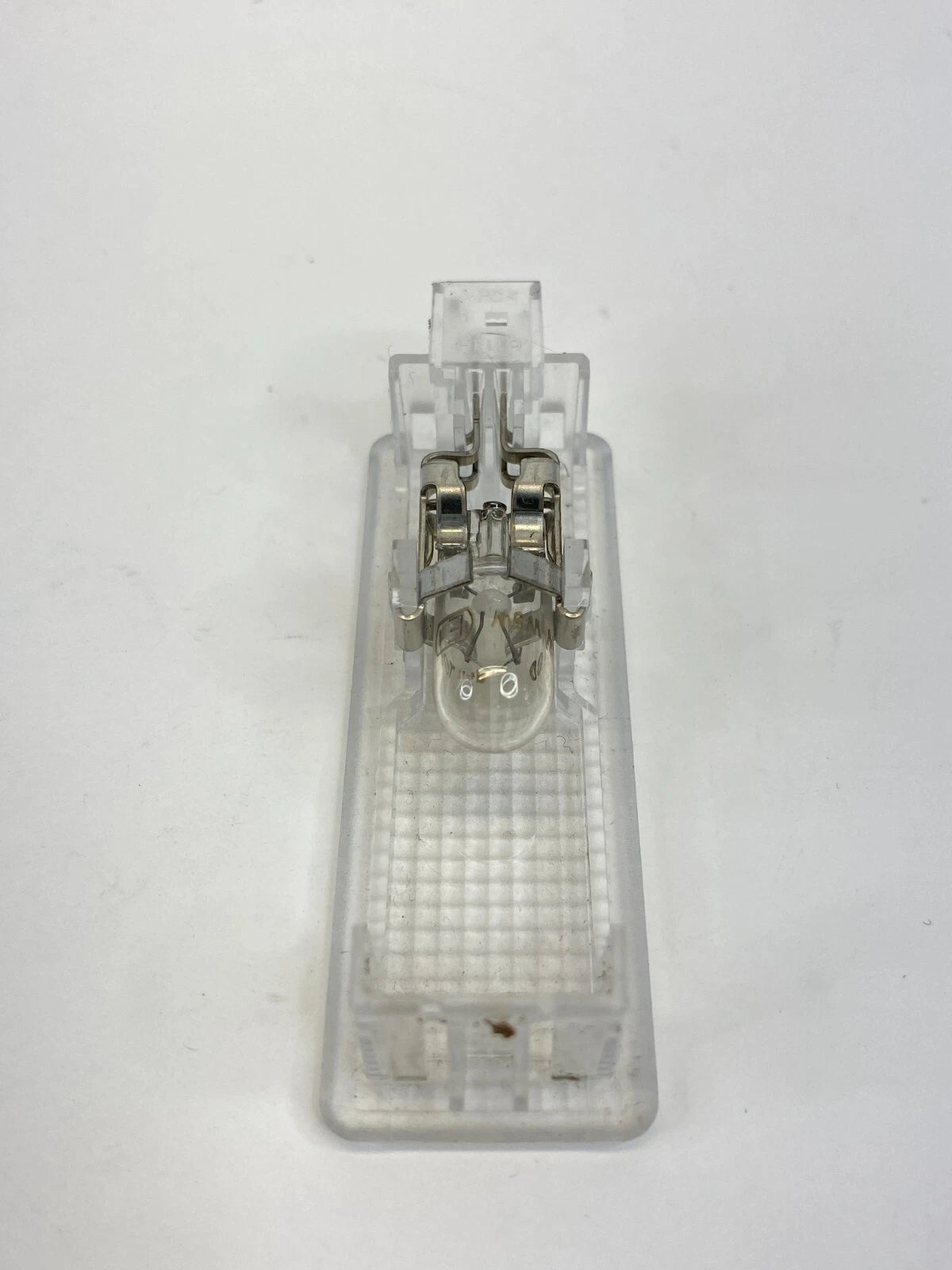 2002 2003 2004 2005 BMW 745I 745LI DASH GLOVE BOX LIGHT COMPARTMENT LAMP 6902911