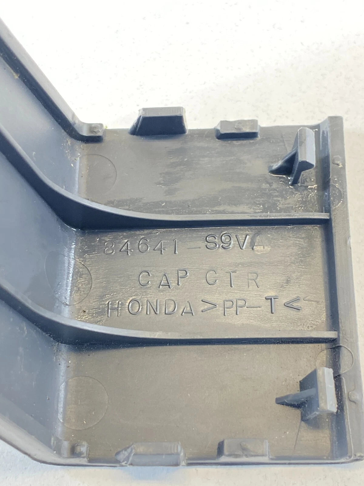 2003-2008 HONDA PILOT REAR CENTER SEAT CHILD ANCHOR COVER CAP 84641-S9VA OEM