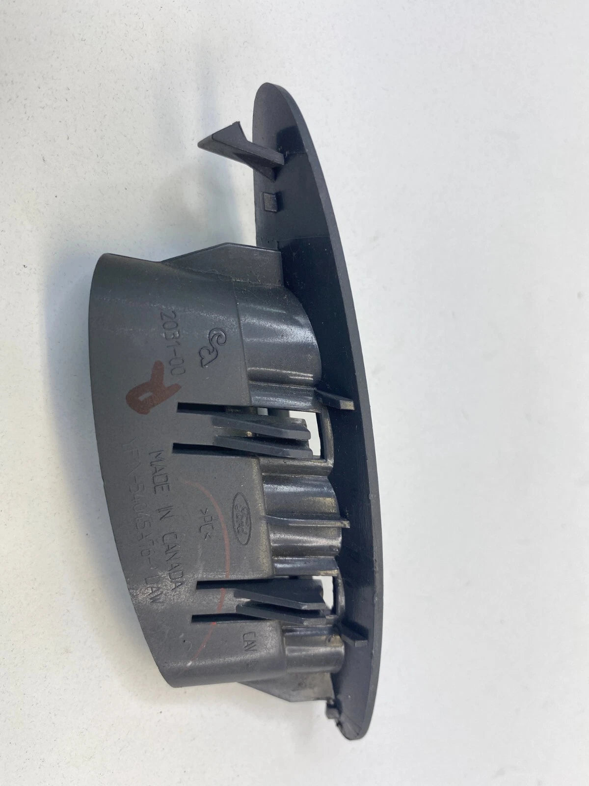 00-07 FORD TAURUS RIGHT WINDSHIELD DEFROSTER NOZZLE VENT GRILLE YF1X-54045A76