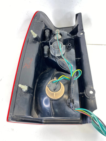 02-04 NISSAN XTERRA REAR RIGHT SIDE TAIL LIGHT TAILLIGHT LAMP 935-700-04 OEM