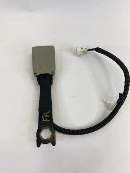 2010-2014 TOYOTA PRIUS FRONT RIGHT PASSENGER SIDE SEAT BELT BUCKLE OEM E034501