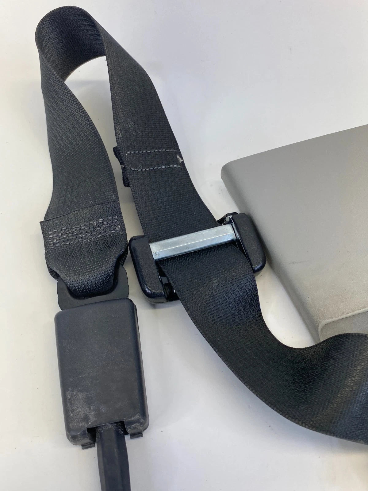 2010-2017 CHEVROLET EQUINOX FRONT LEFT DRIVER SIDE SEAT BELT RETRACTOR OEM
