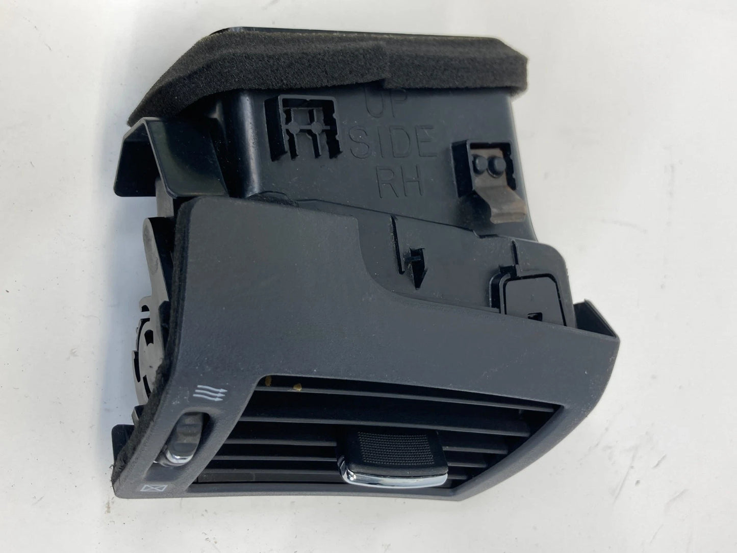 06-10 INFINITI M35 M45 FRONT RIGHT SIDE DASH AC AIR VENT GRILLE OUTLET 68760EG00