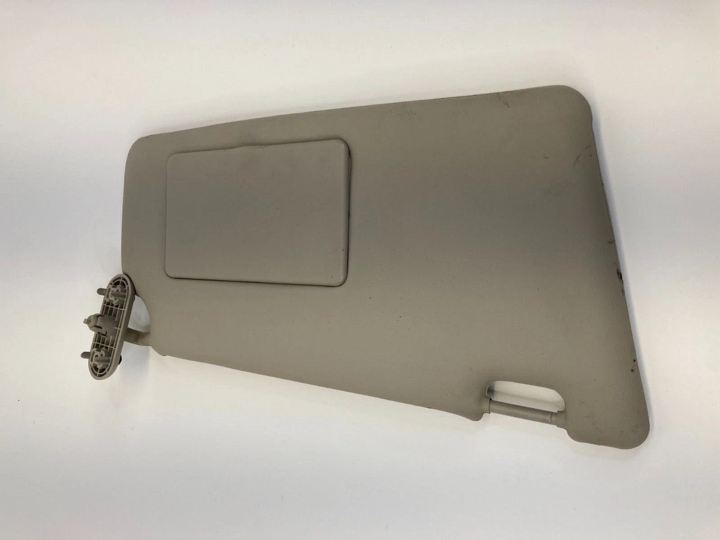 2008-2011 FORD FOCUS ROOF RIGHT PASSENGER SIDE SUNVISOR SUN VISOR SHADE OEM