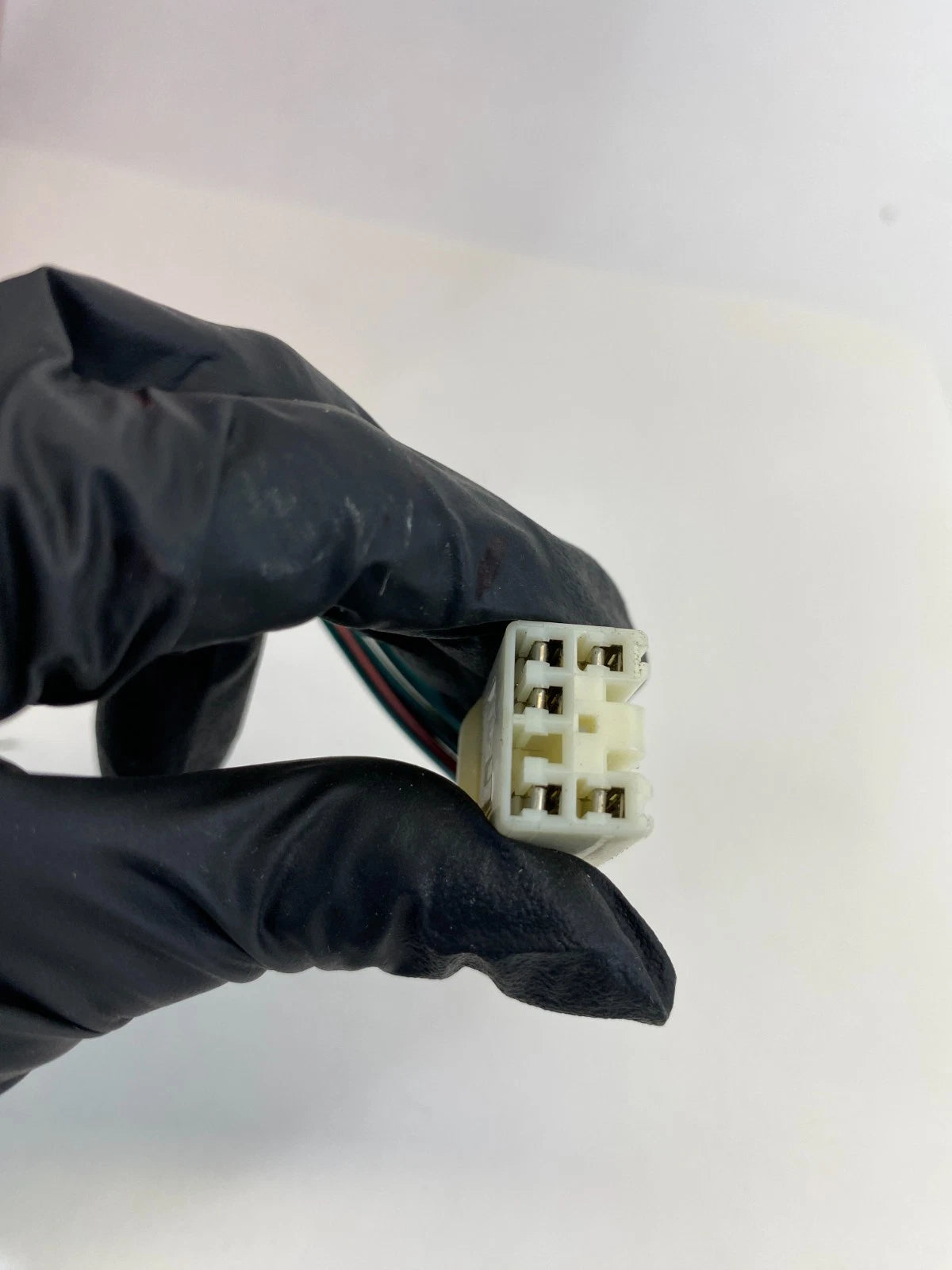 02-04 NISSAN XTERRA REAR LEFT SIDE TAIL LIGHT TAILLIGHT LAMP 935-700-03 OEM