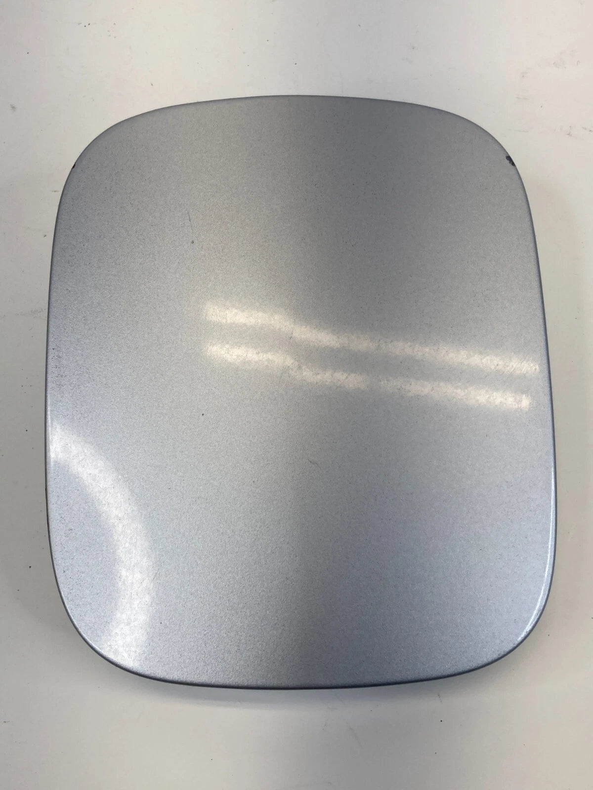 2003-2005 HONDA ACCORD SEDAN FUEL FILLER DOOR GAS TANK LID COVER SILVER OEM