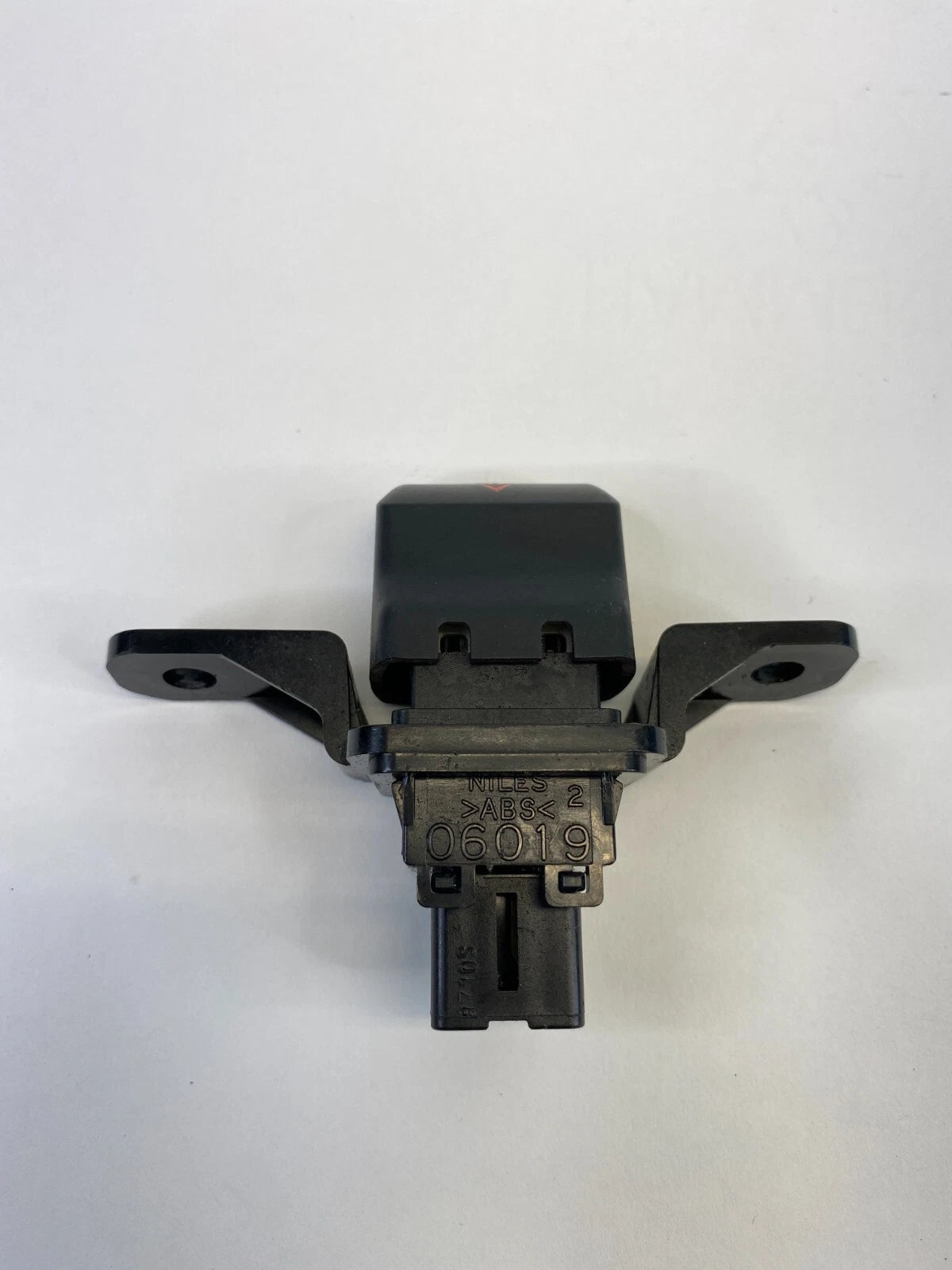 2007-2013 NISSAN ALTIMA HAZARD EMERGENCY WARNING LIGHT BUTTON SWITCH OEM
