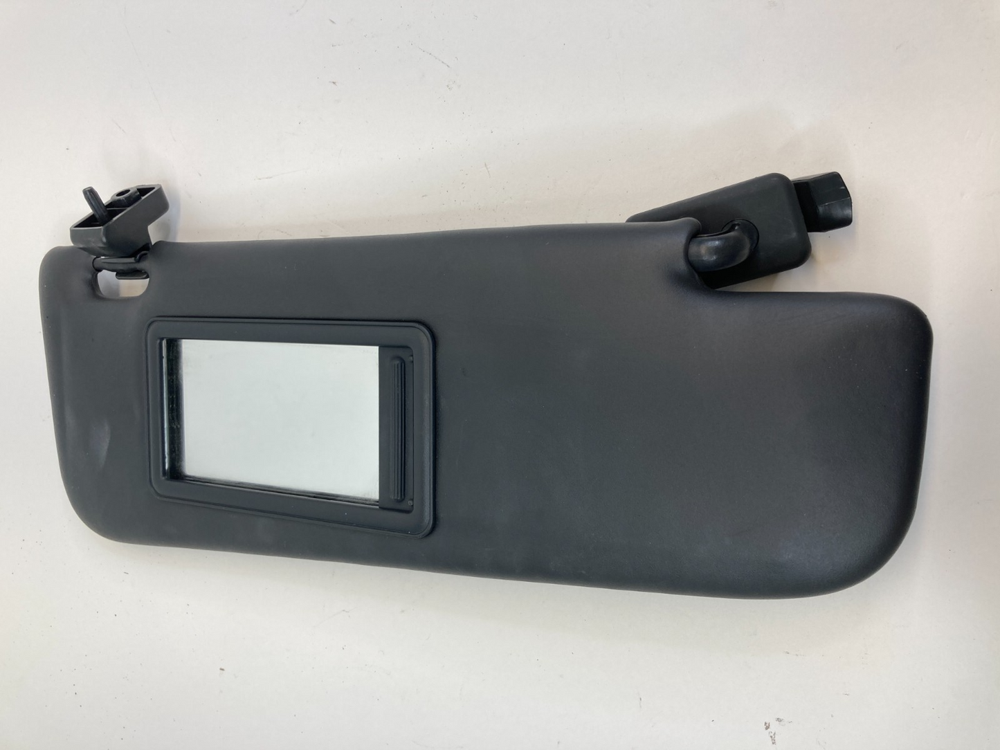 2012-2016 12-16 Fiat 500 Hatchback Right Passenger Sunvisor Sun Visor OEM