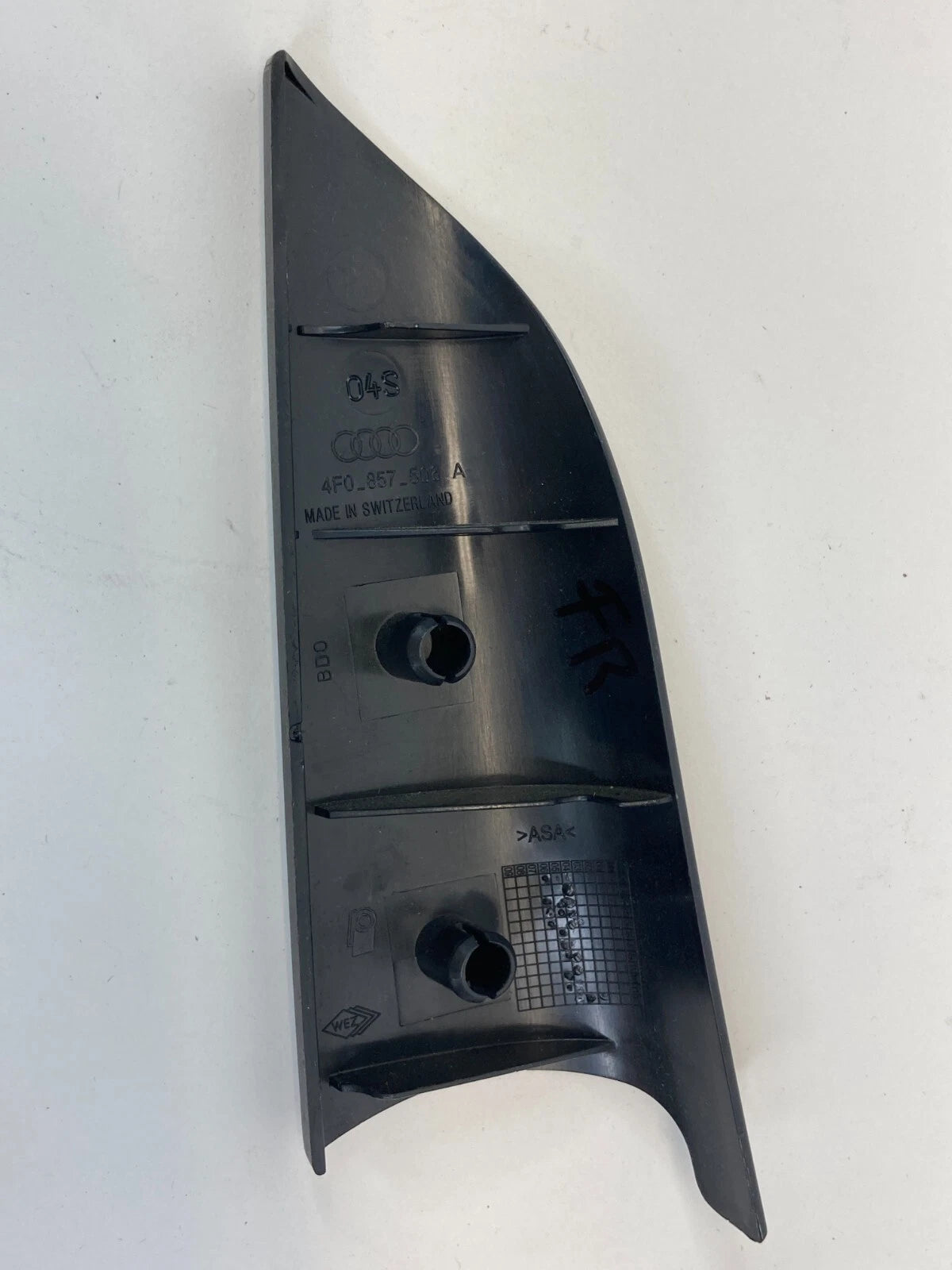 05-11 AUDI A6 QUATTRO FRONT RIGHT SIDE INNER MIRROR CORNER COVER 4F0857506A OEM