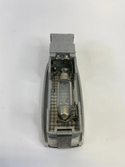 1998-2010 VOLKSWAGEN BEETLE FRONT SUNVISOR SUN VISOR VANITY LIGHT LAMP 3B094711