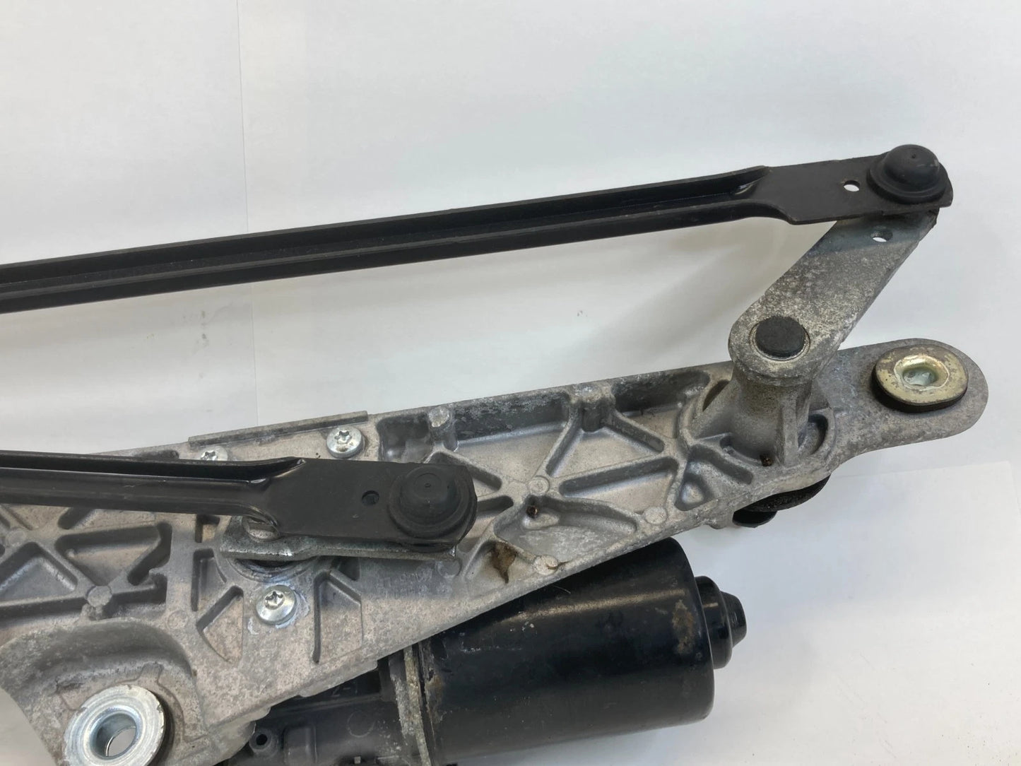 2006-2014 KIA SEDONA FRONT WIPER MOTOR LINKAGE TRANSMISSION ASSEMBLY OEM FACTORY