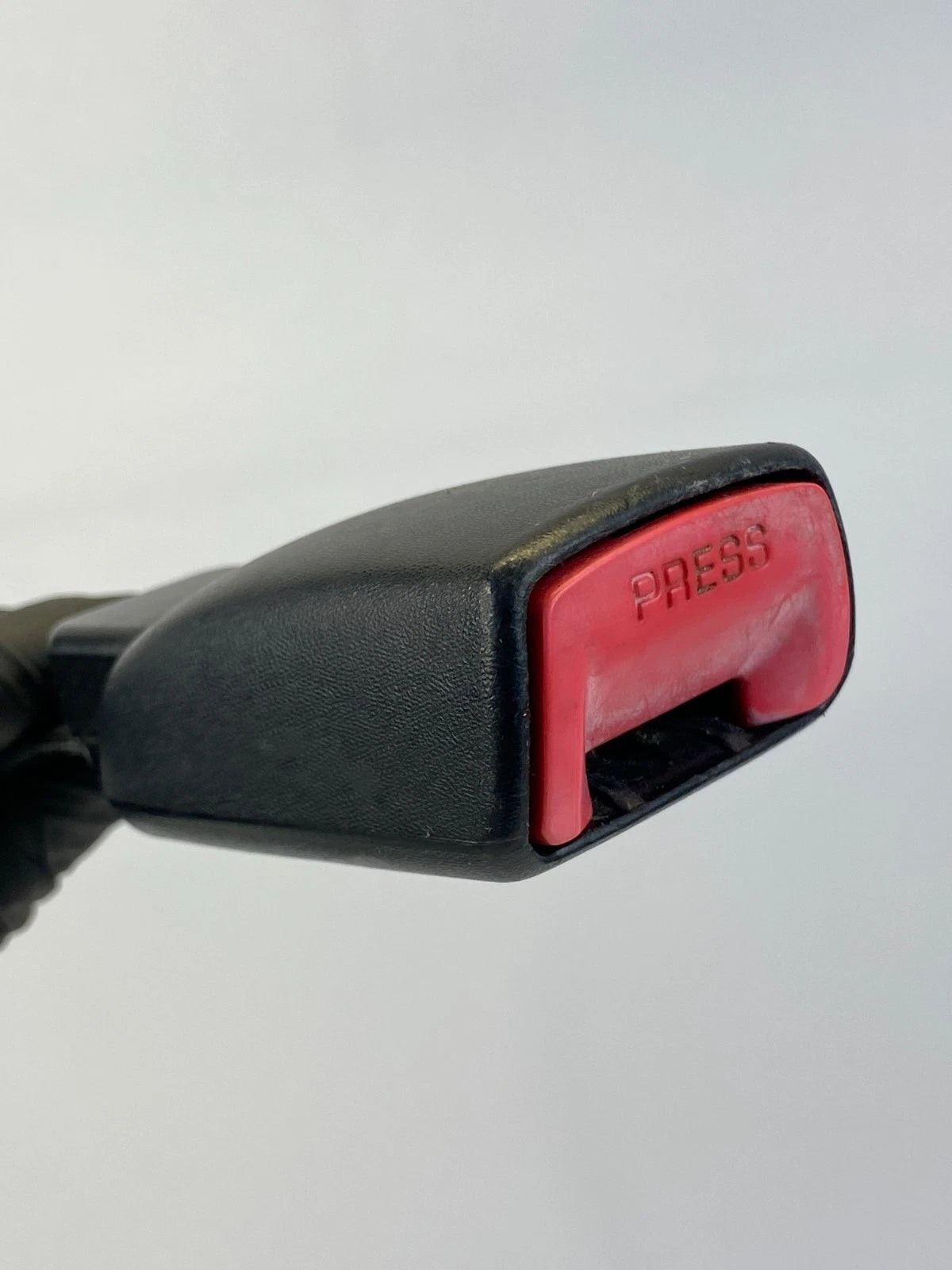 2007-2011 LEXUS GS350 FRONT LEFT DRIVER SEAT BELT BUCKLE ASSEMBLY E034501 OEM