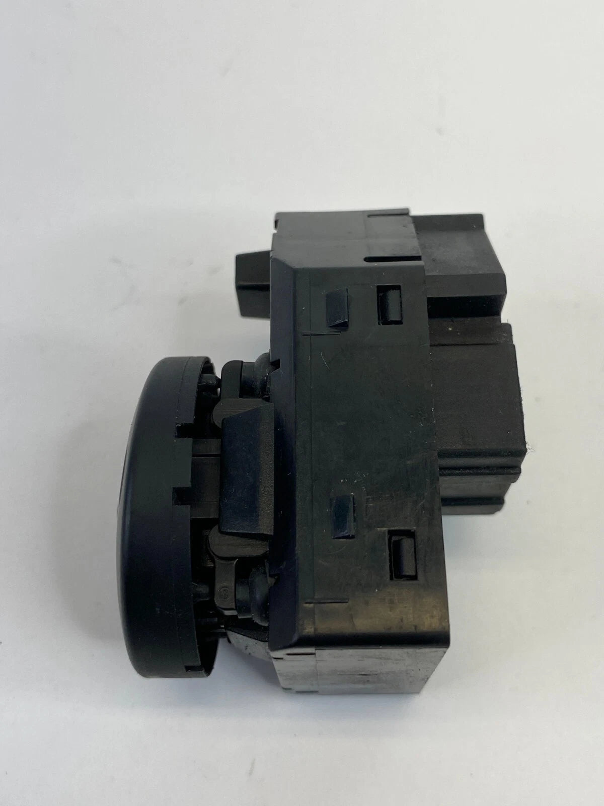 2007-2010 HYUNDAI ELANTRA FRONT LEFT SIDE DOOR POWER MIRROR CONTROL SWITCH OEM