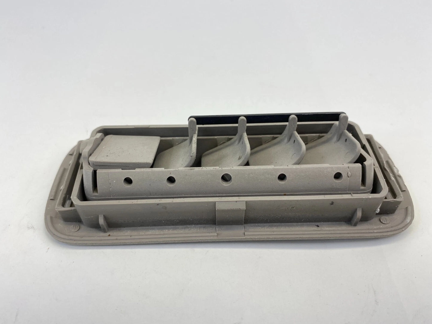 2001-2004 TOYOTA SEQUOIA THIRD ROW LEFT SIDE OVERHEAD ROOF AC AIR VENT GRILLE