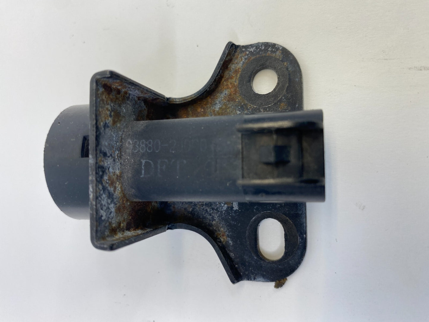 2009 2010 2011 Kia Borrego Front Hood Control Switch 93880-2J000 OEM