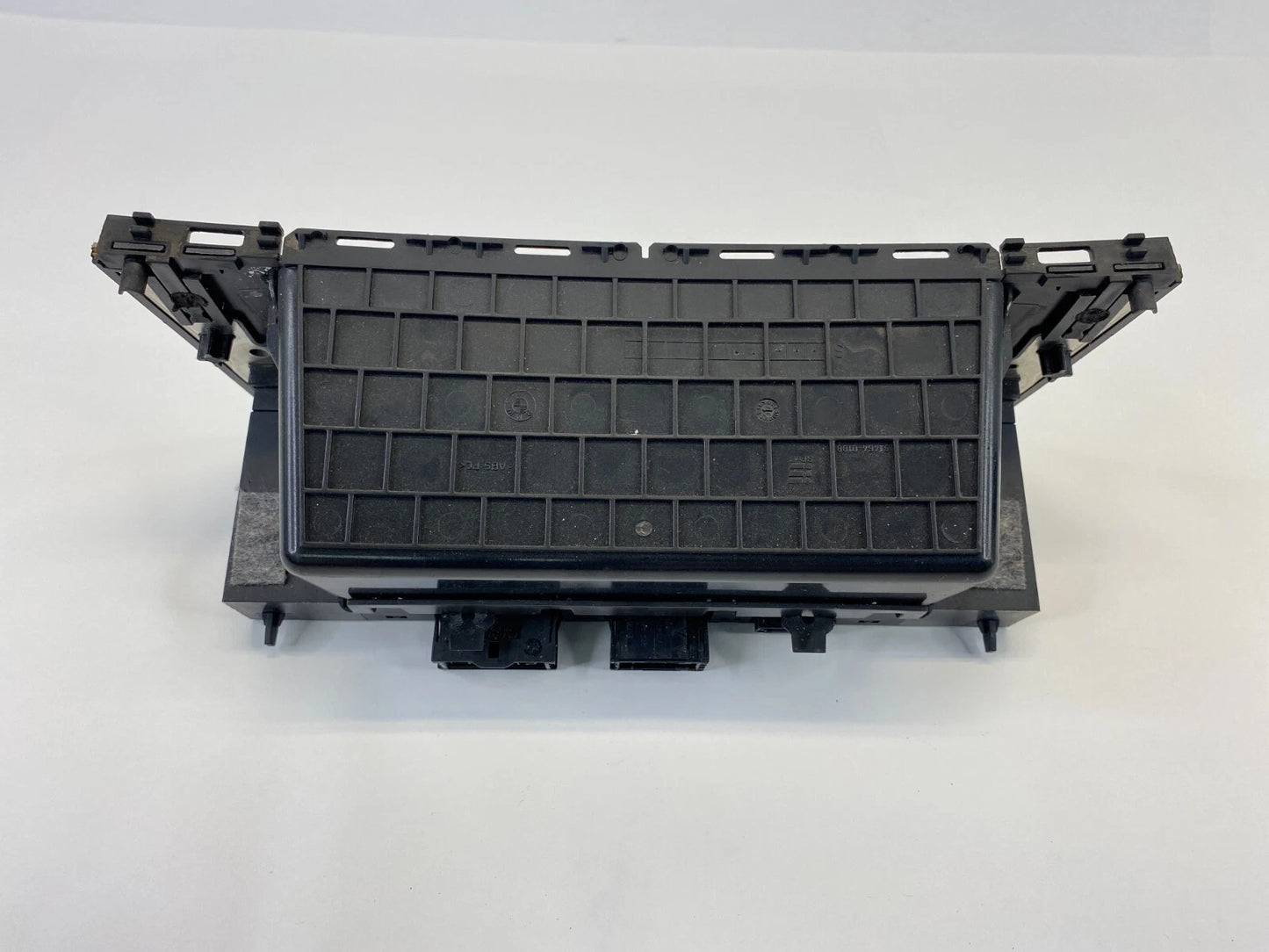 04-07 BMW 530I LOWER DASH STORAGE PANEL W DTC & HEATED SEAT SWITCH 6-952-471 OEM