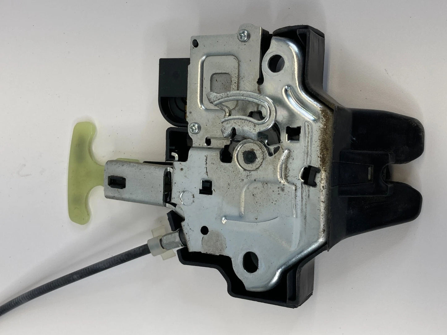 2010-2014 SUBARU LEGACY OUTBACK SEDAN REAR TRUNK LID LOCK LATCH RELEASE ACTUATOR