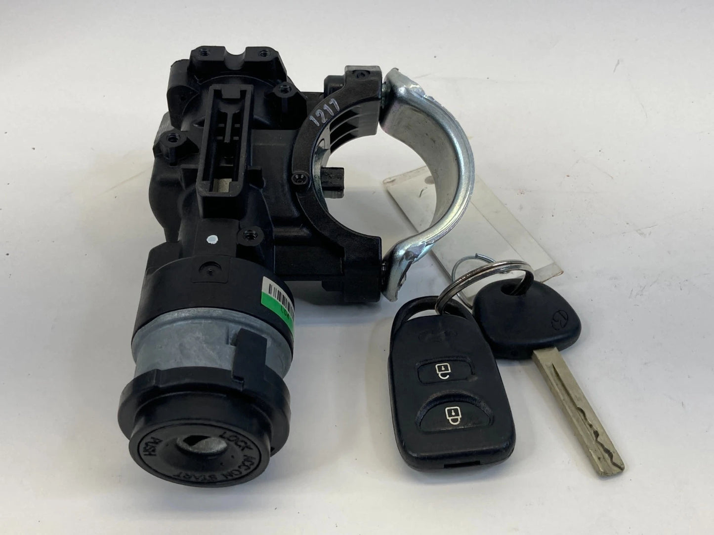 2012-2017 HYUNDAI ACCENT IGNITION SWITCH LOCK CYLINDER & KEY OEM