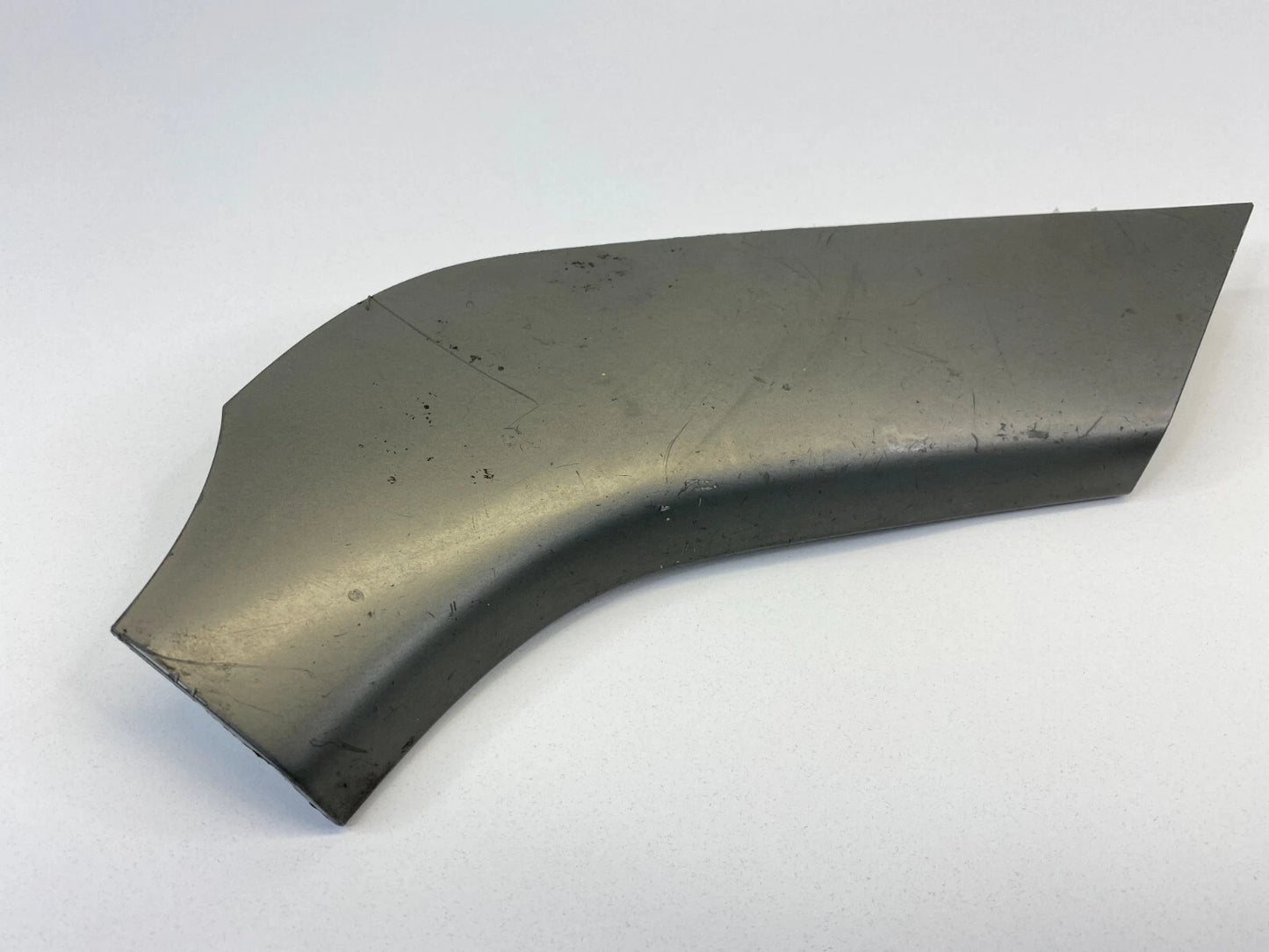 2003-2005 HONDA PILOT REAR CENTER CONSOLE RIGHT TRIM MOLDING 83428-S9VA-A010-M1