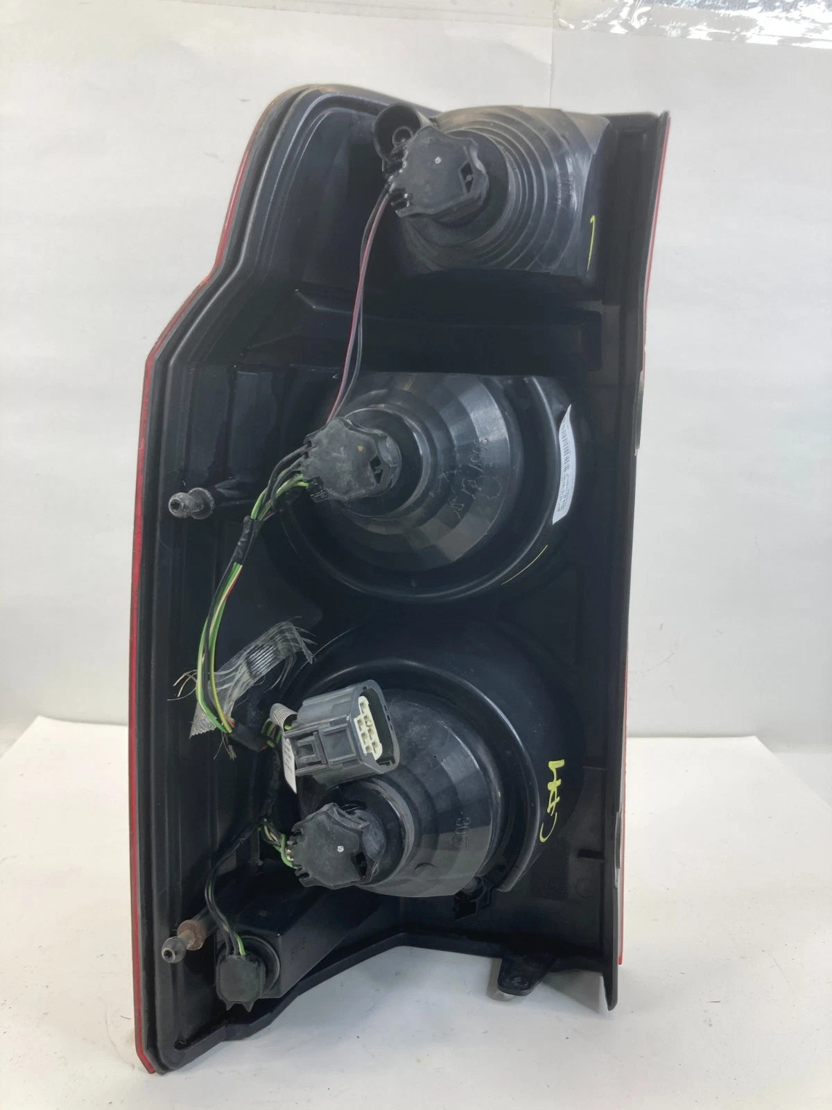 2006-2010 JEEP COMMANDER RIGHT SIDE REAR TAILLIGHT LAMP ASSEMBLY REAR BRAKE OEM