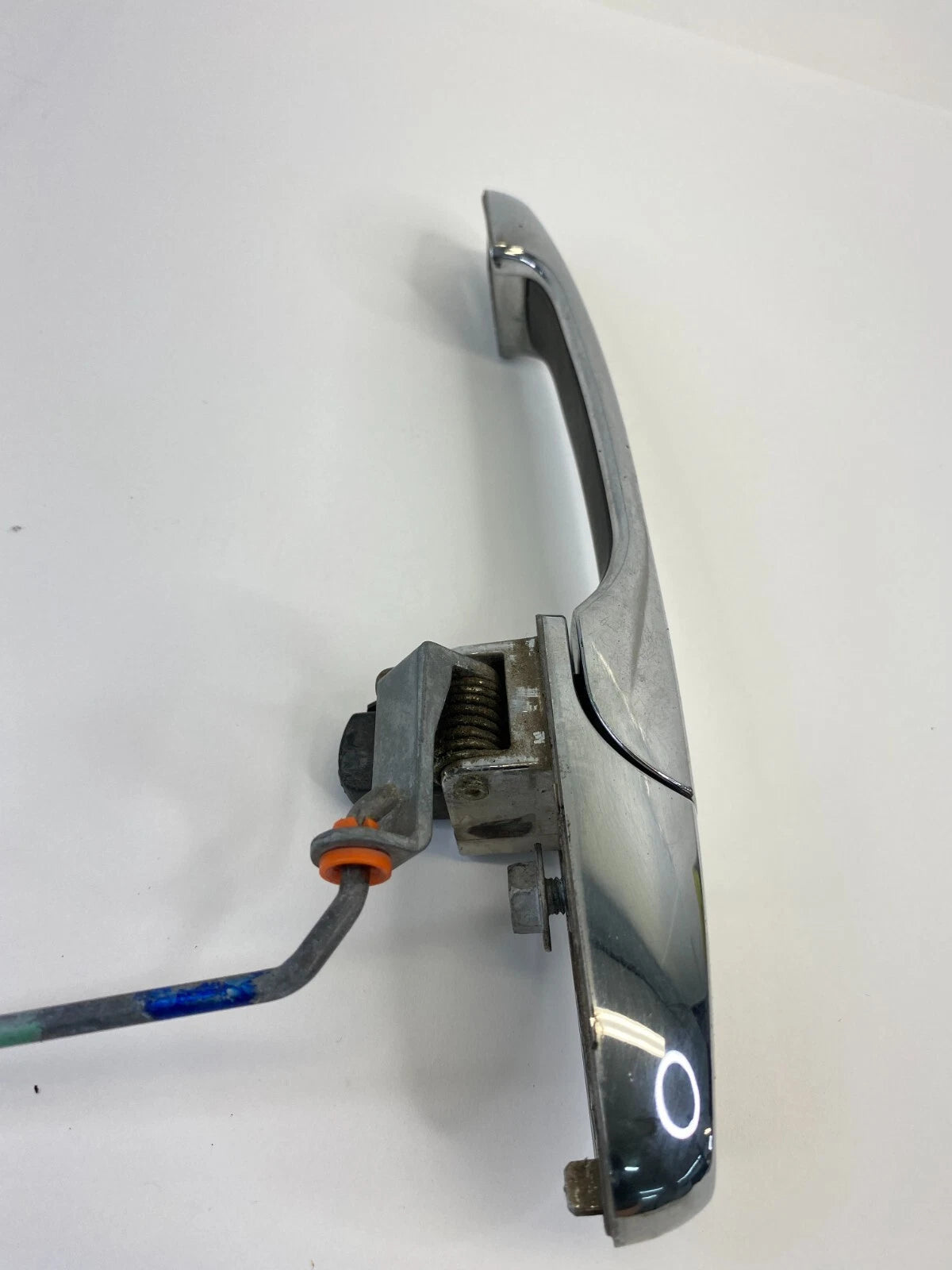 2006-2011 BUICK LUCERNE REAR RIGHT SIDE EXTERIOR OUTER DOOR HANDLE ASSEMBLY OEM