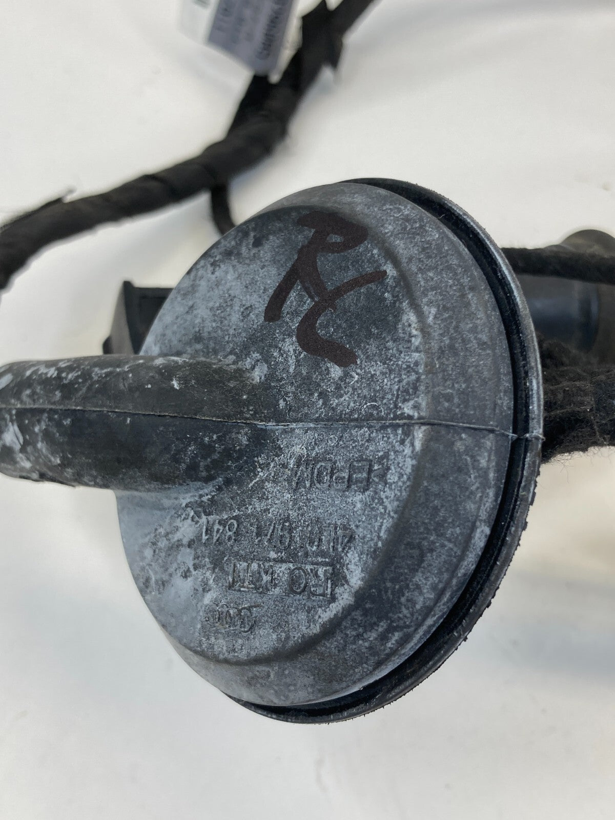 09-16 Audi A4 Quattro Sedan Rear Left Door Wire Wiring Harness 8K0971687AC OEM