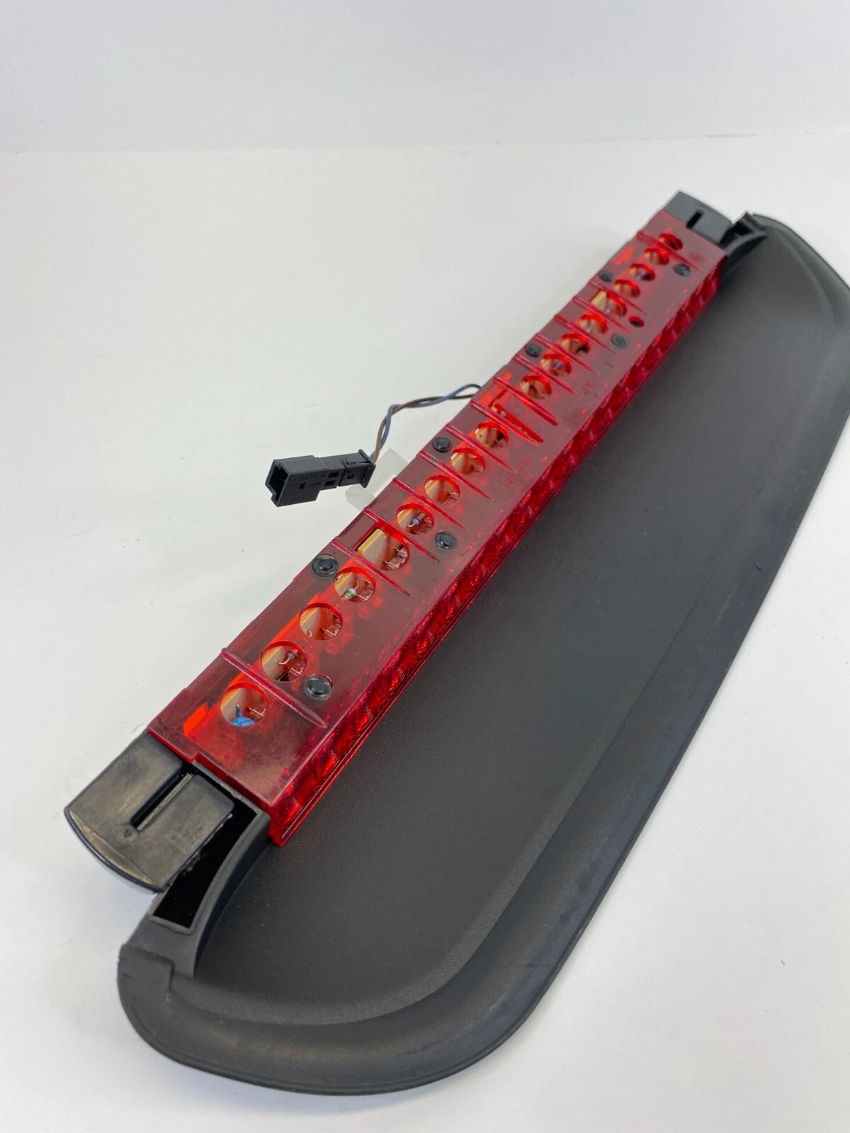 2006 BMW 330xi Sedan 07-08 328i 3RD Third Brake Light High Mounted Stop Lamp