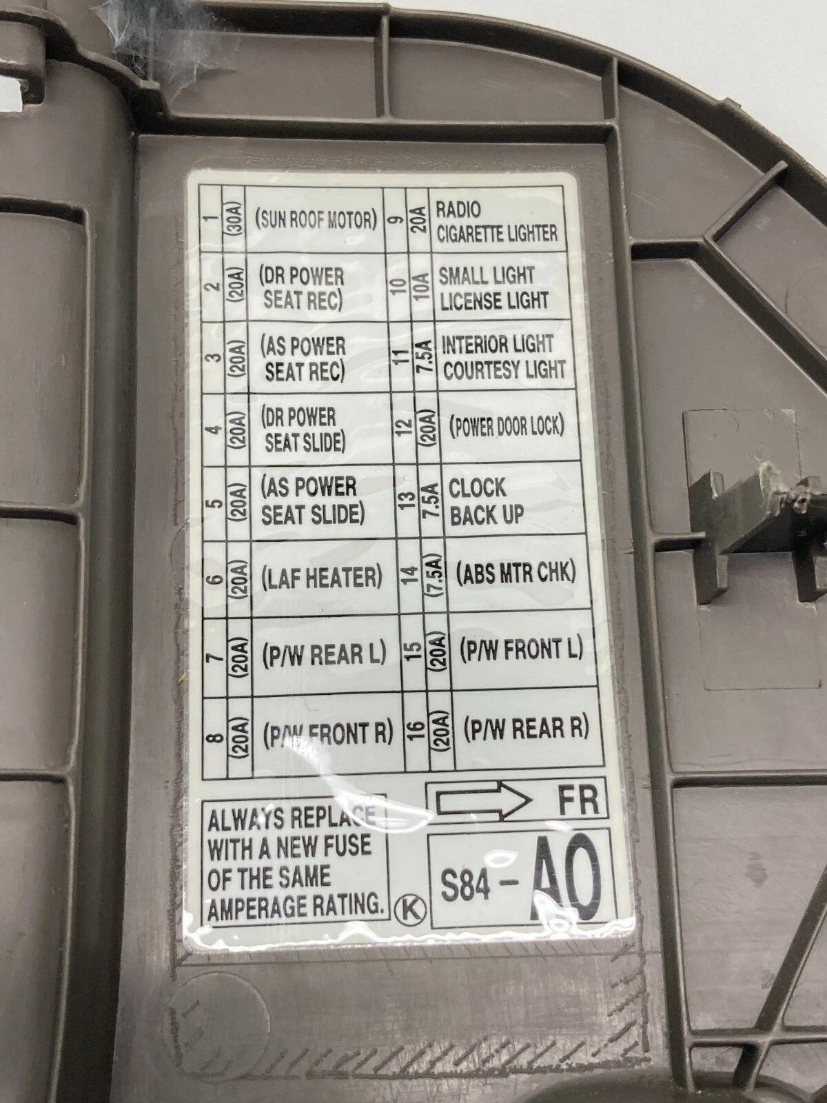 98 99 00 01 02 HONDA ACCORD FRONT RIGHT SIDE FUSE BOX LID ACCESS PANEL COVER OEM