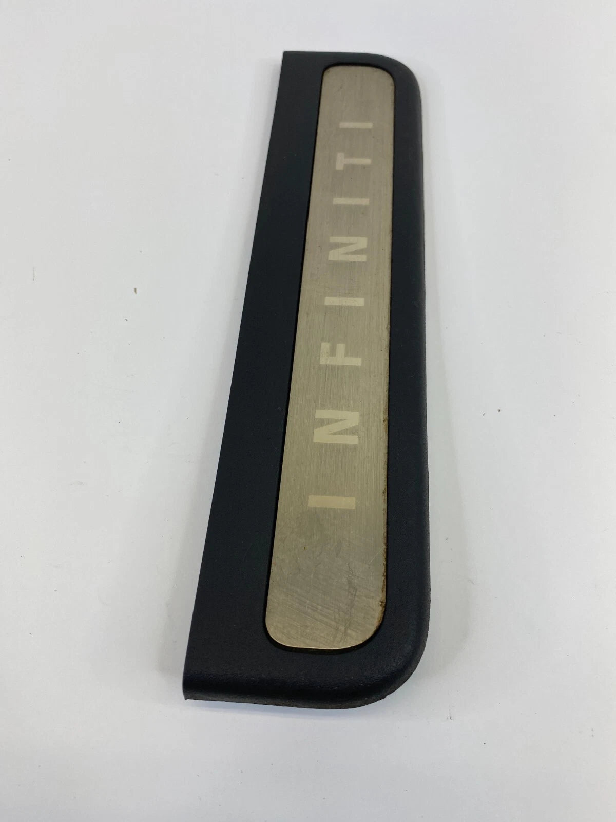 07 08 INFINITI G35 SEDAN REAR LEFT DOOR SILL SCUFF KICK PLATE 769B2-JK000 OEM