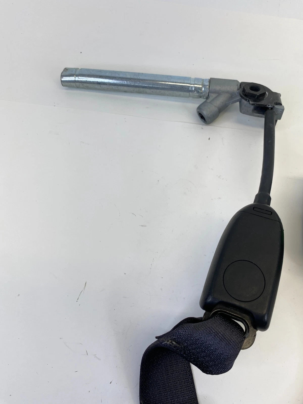 2011 2012 CHEVROLET MALIBU FRONT RIGHT PASSENGER SEAT BELT RETRACTOR 616732400C