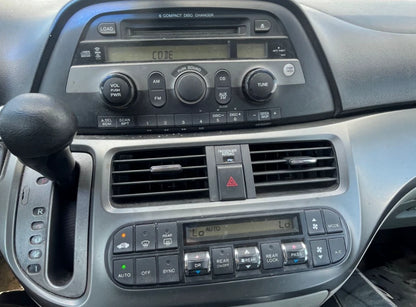 2005-2007 HONDA ODYSSEY EX RADIO XM CD PLAYER RECEIVER 6 DISC 39100-SHJ-A100