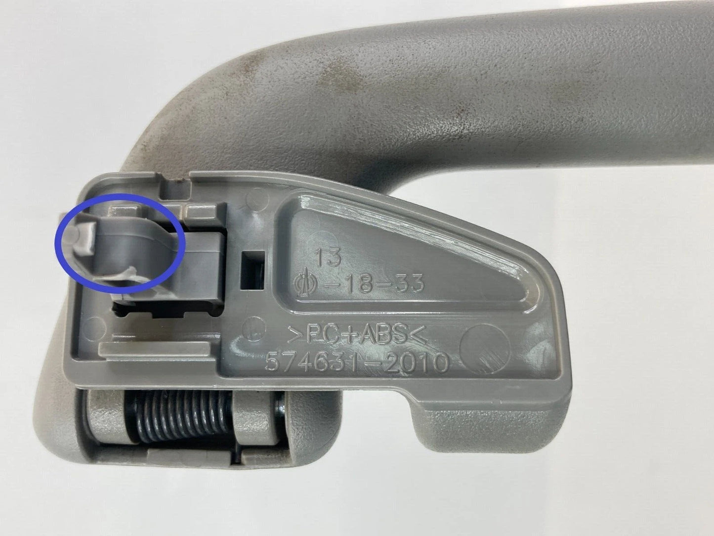2006-2012 TOYOTA RAV4 REAR LEFT ROOF GRAB ASSIST HANDLE WITH HOOK OEM 5746312010